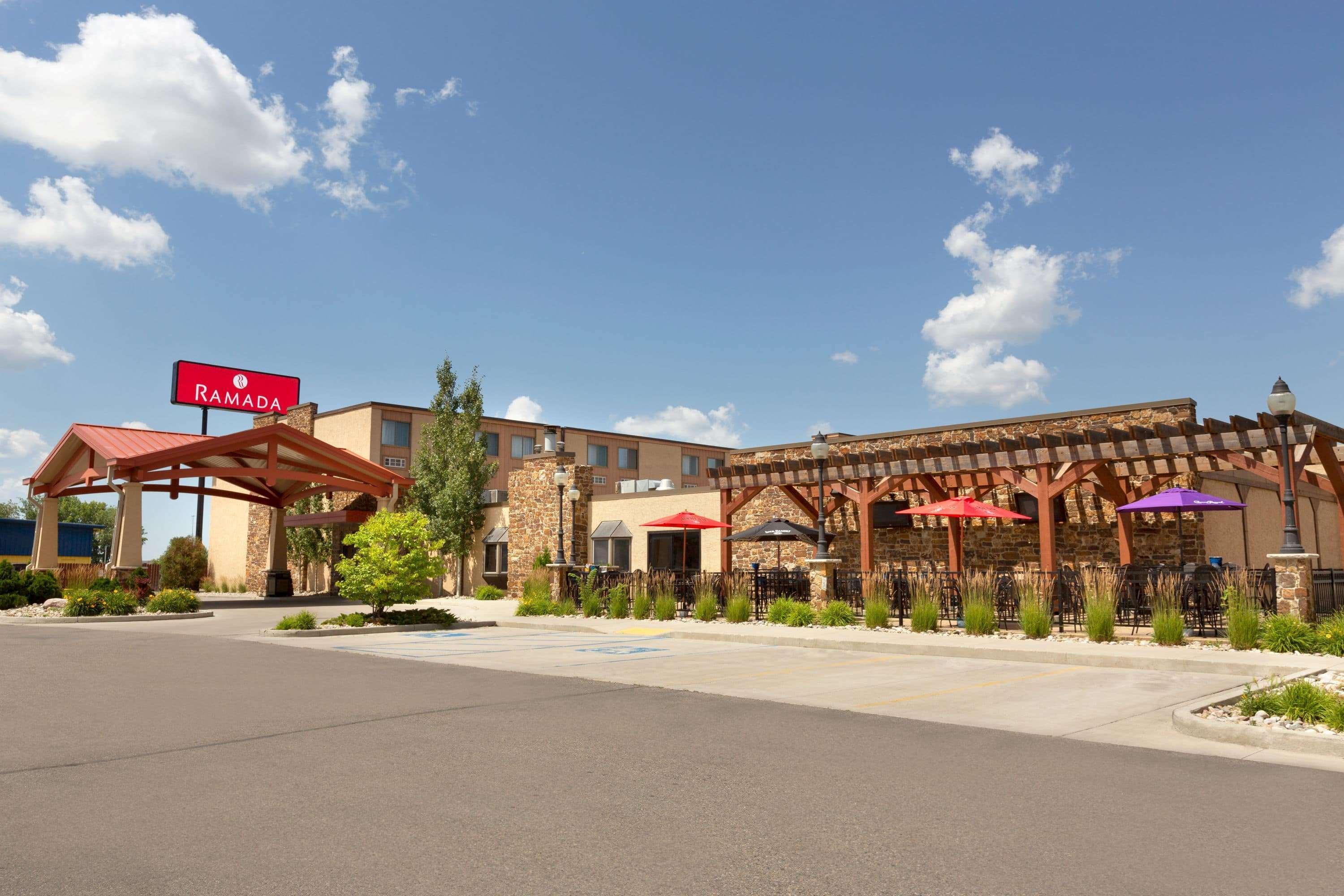 Ramada By Wyndham Hotel Fargo